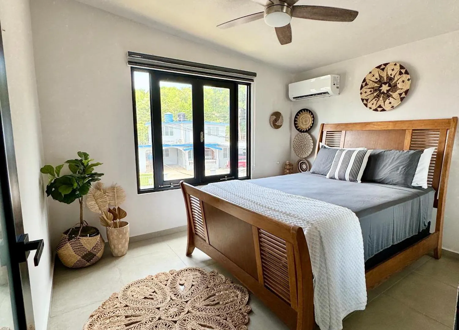 The Hibiscus House - King Suite, Terrace, And Pool アグアディヤ 別荘